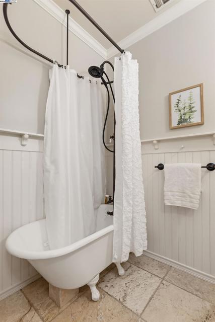 4463 Pleasanton Ave, Pleasanton CA: https://media.crmls.org/mediaz/bcac6efe-bbe0-4f70-b310-d30a46ee5ae5.jpg