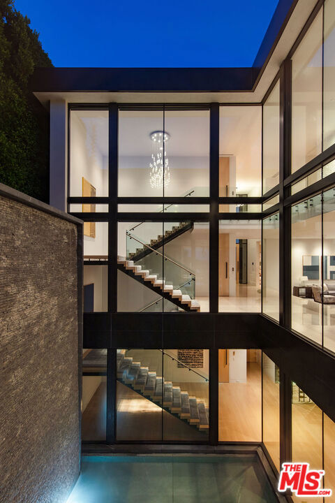 Drew Fenton | 1601 Casale Road Pacific Palisades CA | MLS: 7563220