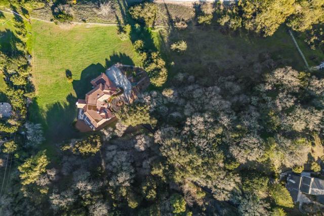 13206 Wright Way, Los Altos Hills CA: https://media.crmls.org/mediaz/bcad80b4-040a-4f31-a39d-baaa04ac1d5a.jpg