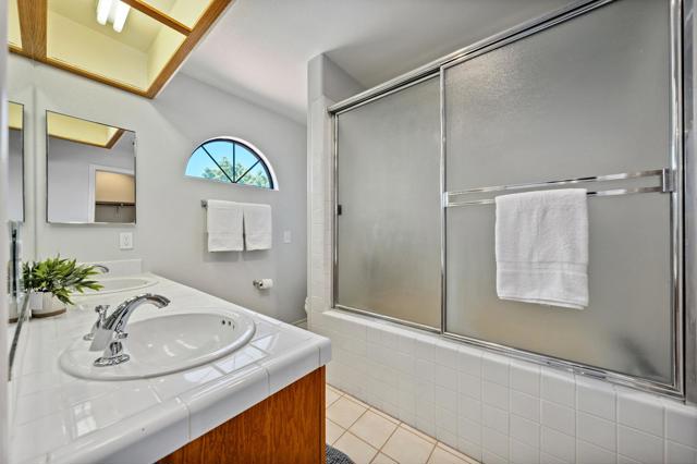 81064 Jessica Way, Indio CA: https://media.crmls.org/mediaz/bcad9c8a-81fa-4598-8601-402de864a880.jpg
