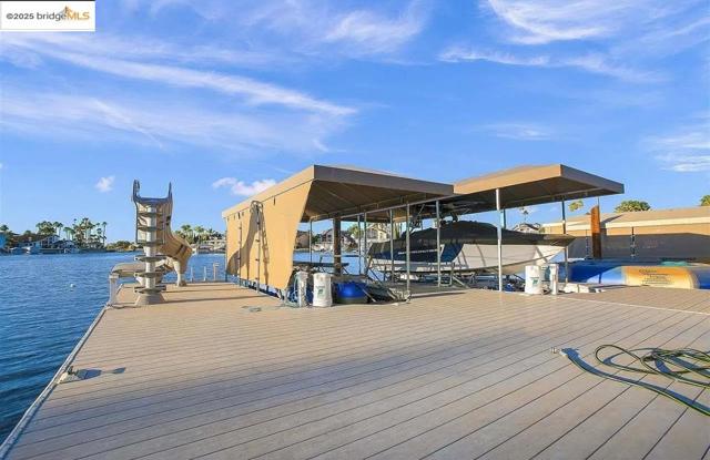 740 Discovery Bay Blvd, Discovery Bay CA: https://media.crmls.org/mediaz/bcae84e6-12dc-43a1-b9bd-00e70de0a673.jpg