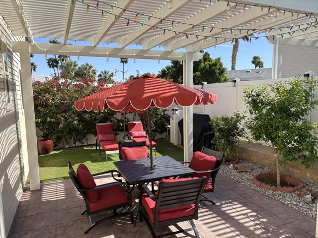74711 Dillon Road, Desert Hot Springs CA: https://media.crmls.org/mediaz/bcaee48b-2e9d-4362-ab5f-dfcff615d279.jpg