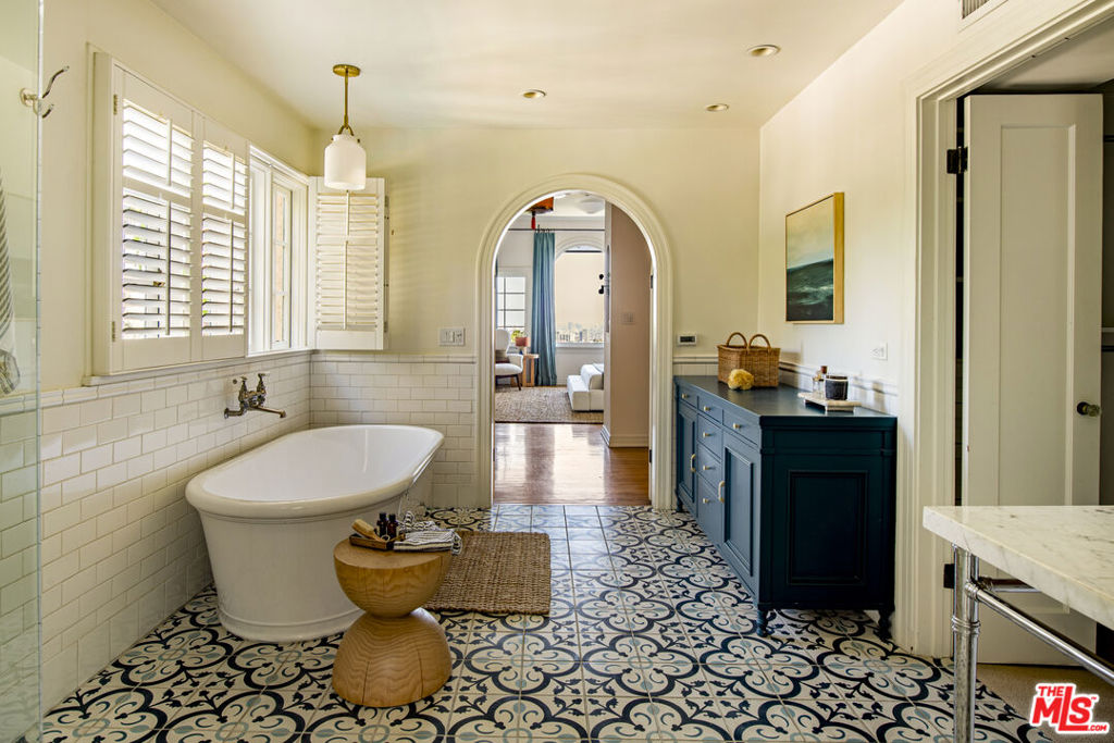 MLS #25561625 image #31