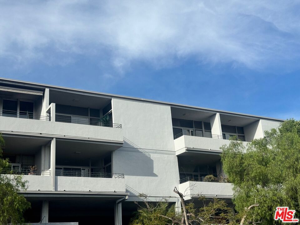 16601 Marquez Avenue #202