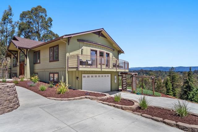 350 Windsong Way, Watsonville CA: https://media.crmls.org/mediaz/bcafdff6-c233-4ca6-97e7-134e81782d6a.jpg