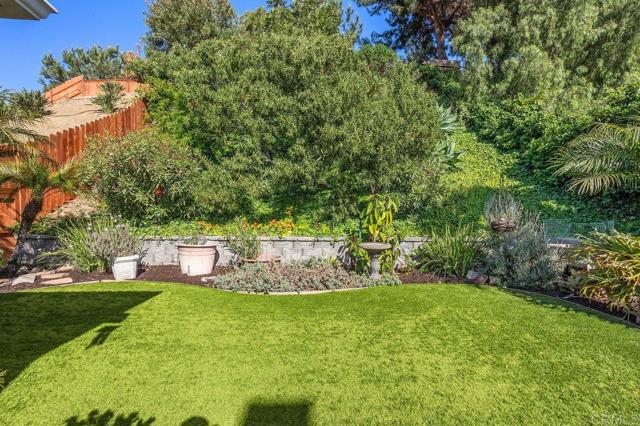 6804 Urubu Street, Carlsbad CA: https://media.crmls.org/mediaz/bcb0328a-a454-426a-83d5-ae52776b3034.jpg