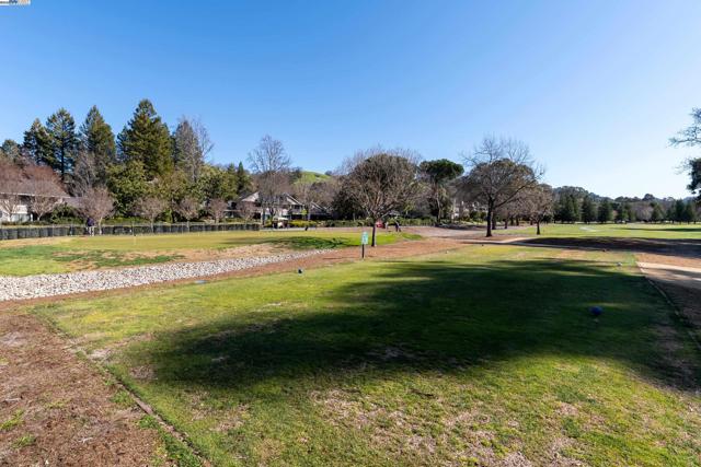 1141 PTARMIGAN DR, Walnut Creek CA: https://media.crmls.org/mediaz/bcb0834e-7c1a-4938-814a-f67fbe665634.jpg