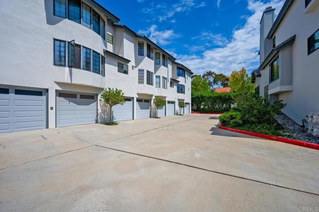 Detail Gallery Image 23 of 29 For 8278 Avenida Navidad #3,  San Diego,  CA 92122 - 2 Beds | 2/1 Baths
