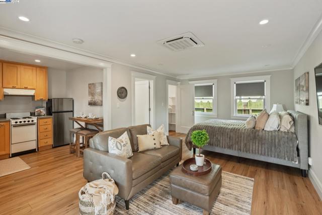 690 S K St, Livermore CA: https://media.crmls.org/mediaz/bcb156ec-1282-45f5-844a-48c391f32168.jpg