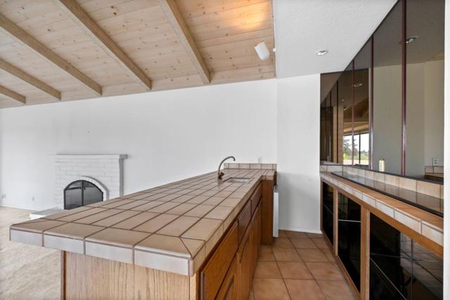 1091 Valley View Court, Los Altos CA: https://media.crmls.org/mediaz/bcb16249-72df-4aa5-88c2-8ce2c4e149e0.jpg