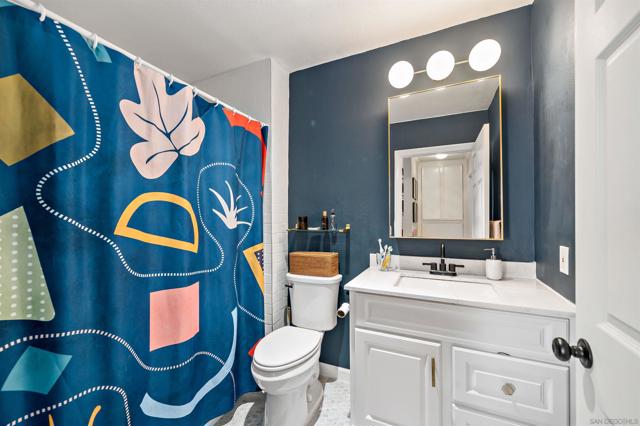 2950 Broadway, San Diego CA: https://media.crmls.org/mediaz/bcb23149-e00a-421c-9d52-754e8de1523d.jpg