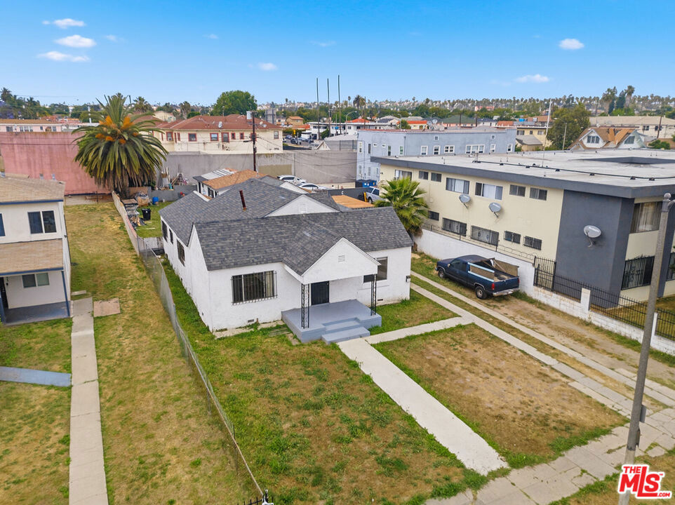 6015 Brynhurst Avenue