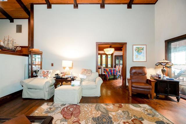 21 Red Rock Way, San Rafael CA: https://media.crmls.org/mediaz/bcb26bb4-701f-4b4e-9c68-d1c6f64d3c78.jpg