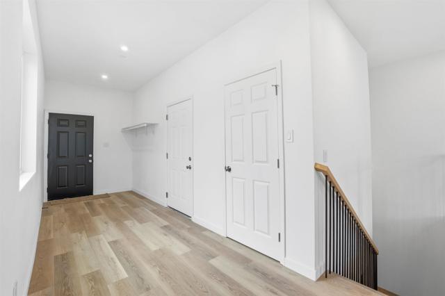 Image 6 of 70 For 490 Lado De Loma Dr #1-4