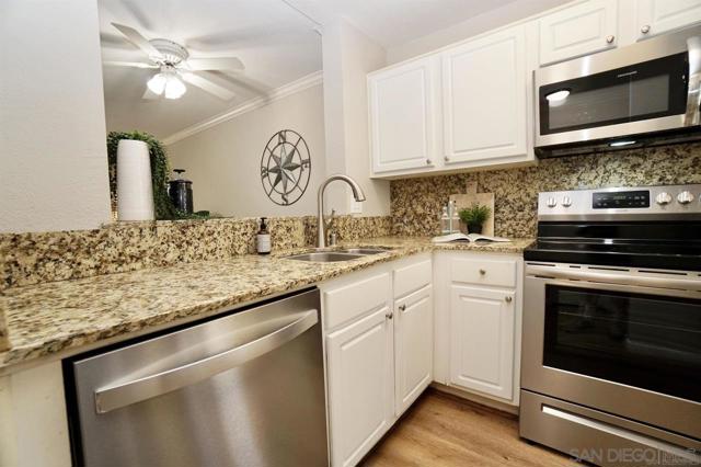 7405 Charmant Dr, San Diego CA: https://media.crmls.org/mediaz/bcb42311-3b5b-43ee-a693-a1b2994b6e1b.jpg