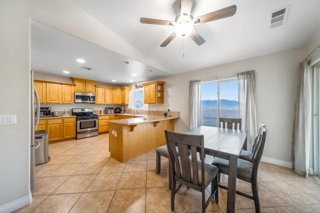 1492 N Marina Drive, Thermal CA: https://media.crmls.org/mediaz/bcb6893b-dce3-4abb-9ceb-6eb3033238ca.jpg