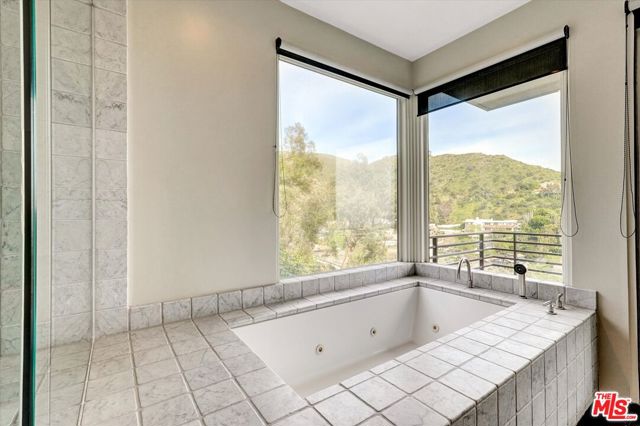 3850 Rambla Orienta photo 34