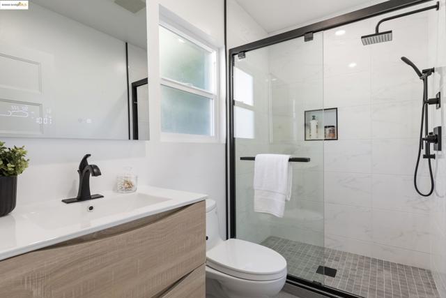 Image 36 of 41 For 1026 43rd St