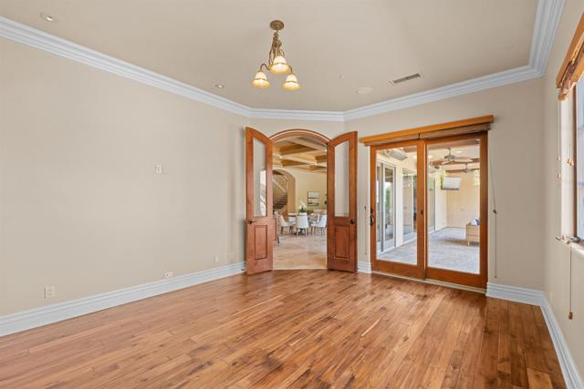 Detail Gallery Image 27 of 67 For 2428 Catalina Ave, Vista,  CA 92084 - 5 Beds | 5/1 Baths