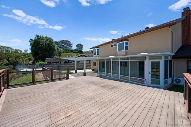 3212 Cadden Ct, San Diego CA: https://media.crmls.org/mediaz/bcb76e22-e45d-4dcd-a05d-06f611ed9f43.jpg