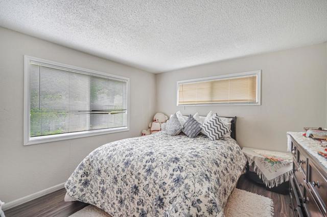 923 Delport Avenue, Santa Rosa CA: https://media.crmls.org/mediaz/bcb77bca-1d63-4e06-9024-3742d5d66fd3.jpg