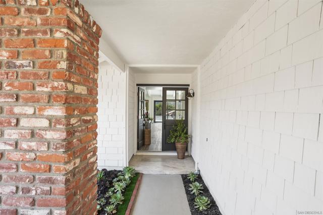 12645 Pacato Circle S, San Diego CA: https://media.crmls.org/mediaz/bcb7dc4c-4065-4a1e-93c7-ed37d959cee7.jpg