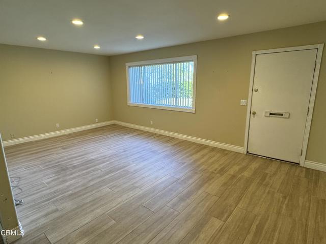 Detail Gallery Image 3 of 14 For 234 Green Lea Pl, Thousand Oaks,  CA 91361 - 3 Beds | 2 Baths