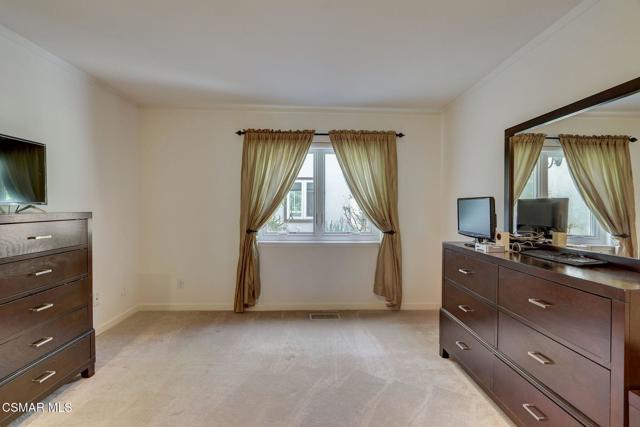 7 Bell Canyon Road, Bell Canyon CA: https://media.crmls.org/mediaz/bcb918f2-af00-4f54-8db6-a1981fc61d40.jpg