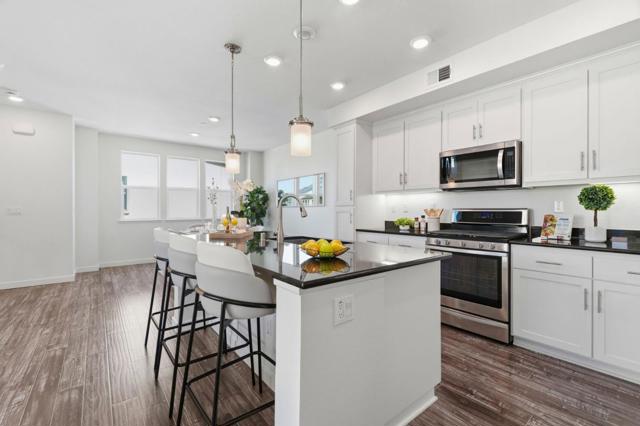 Image 6 of 32 For 1985 Mahuron