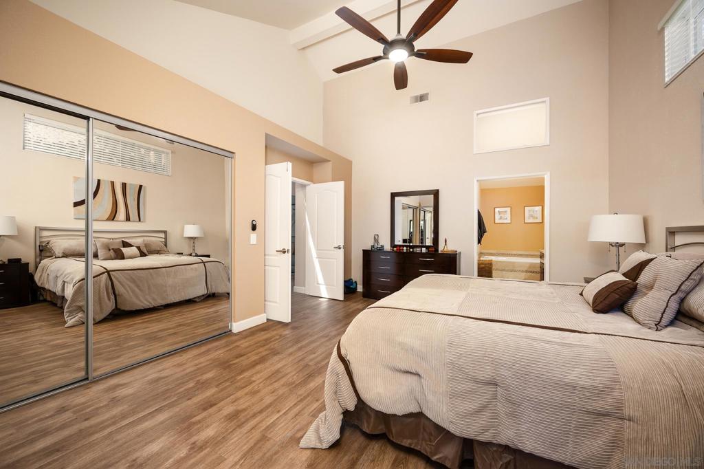 MLS #250032992SD img 19