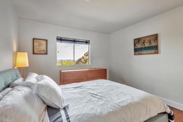 347 Rolling Hills Avenue, San Mateo CA: https://media.crmls.org/mediaz/bcb9ce45-5393-4517-b353-78cf0b5d3fca.jpg