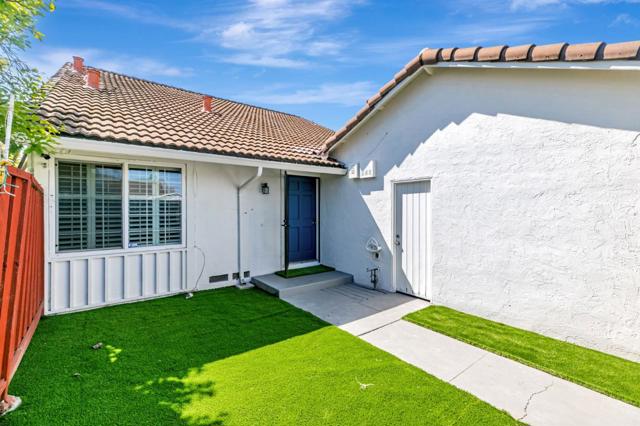1832 Loch Ness Way, San Jose CA: https://media.crmls.org/mediaz/bcbbc227-2c1a-42c3-8fd4-d1ff7e151a7e.jpg