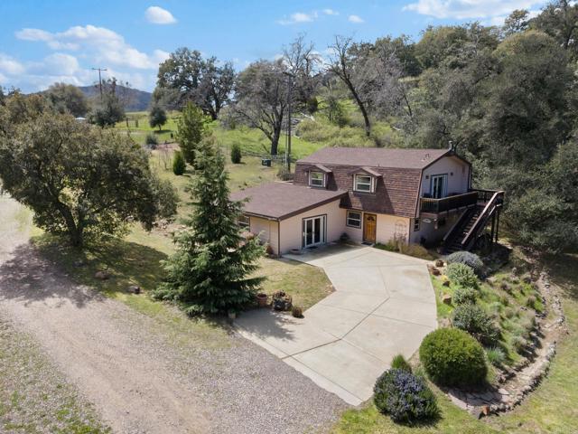 Details for 27369 Bobcat Trail, Santa Ysabel, CA 92070