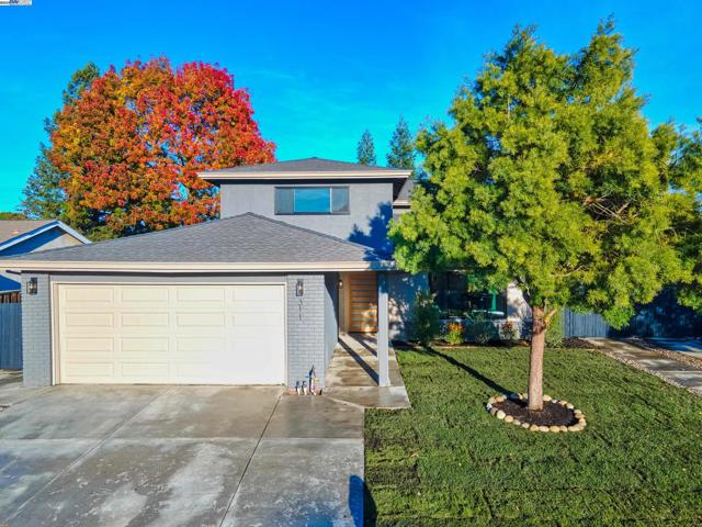 311 Foxboro Ct, San Ramon CA: https://media.crmls.org/mediaz/bcbca070-ddec-4ab0-84d7-b2e9439e516e.jpg