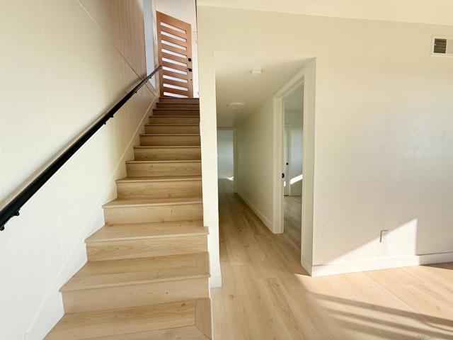 5139 Hilda Rd, San Diego CA: https://media.crmls.org/mediaz/bcbcc1d6-a444-4905-aa48-454bddad4b71.jpg