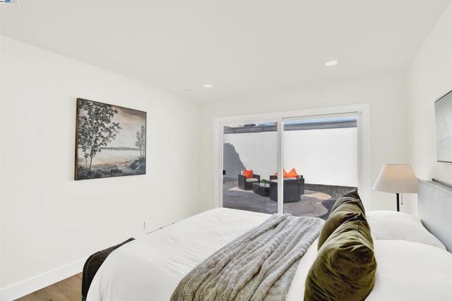 4166 Peregrine Way, Pleasanton CA: https://media.crmls.org/mediaz/bcbcd2ed-37ff-472f-8a99-fb76d3eaf2b6.jpg