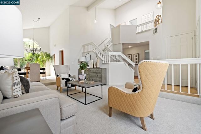 4728 Buckboard Way, Richmond CA: https://media.crmls.org/mediaz/bcbf1d12-9960-499e-92bf-73ffc60918bc.jpg