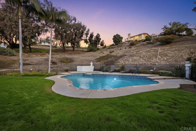 Detail Gallery Image 20 of 59 For 2070 Tiffany Dr, Oceanside,  CA 92056 - 4 Beds | 2/1 Baths