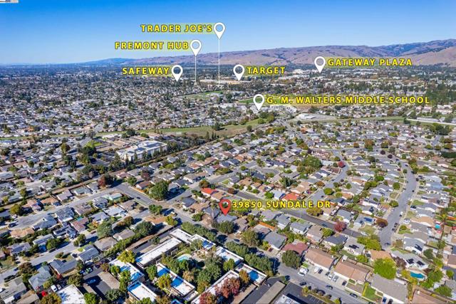 39850 Sundale Dr., Fremont CA: https://media.crmls.org/mediaz/bcbfa187-a9e8-4251-9779-71d03d8184e9.jpg