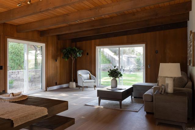 Detail Gallery Image 15 of 39 For 310 Oakbranch Dr, Encinitas,  CA 92024 - 3 Beds | 2 Baths