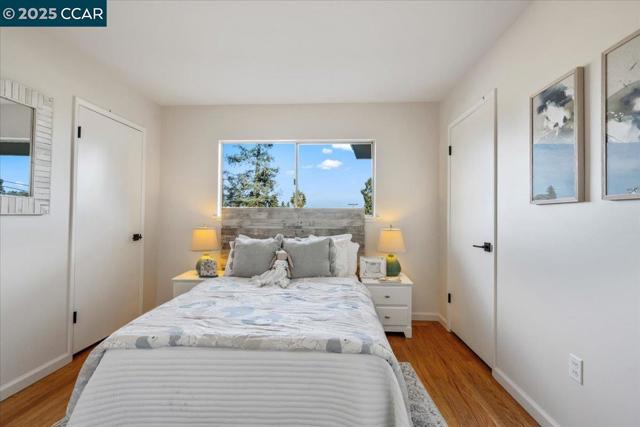 3503 Highland Ave, Redwood City CA: https://media.crmls.org/mediaz/bcc1016a-233c-4941-b2a0-bcbea2edfe6f.jpg