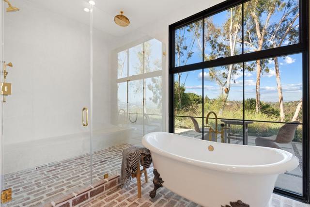Detail Gallery Image 28 of 50 For 15816 via Del Alba, Rancho Santa Fe,  CA 92067 - 4 Beds | 3/1 Baths