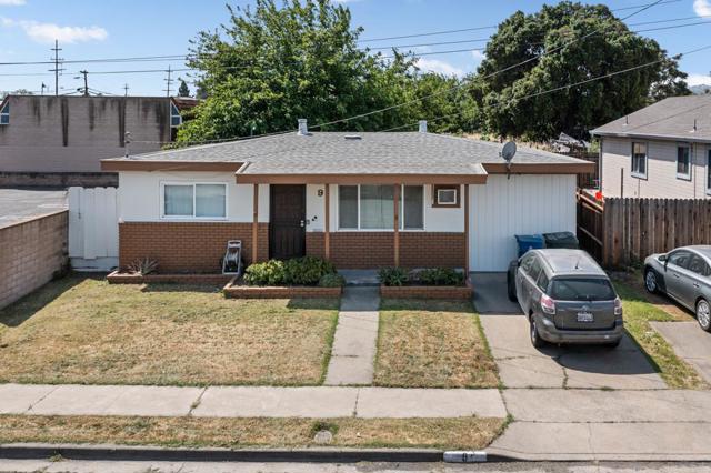 9 W 15th Street, Antioch CA: https://media.crmls.org/mediaz/bcc29f7a-52b0-47bc-897b-3d703c715feb.jpg