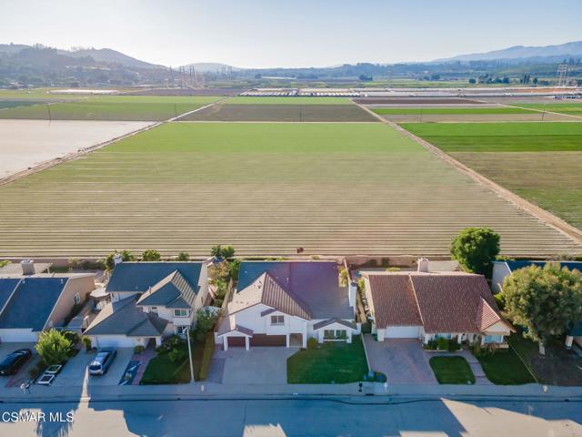 4615 Pepper Mill Street, Moorpark CA: https://media.crmls.org/mediaz/bcc2b493-5f6e-4de2-aefb-343901b8243e.jpg