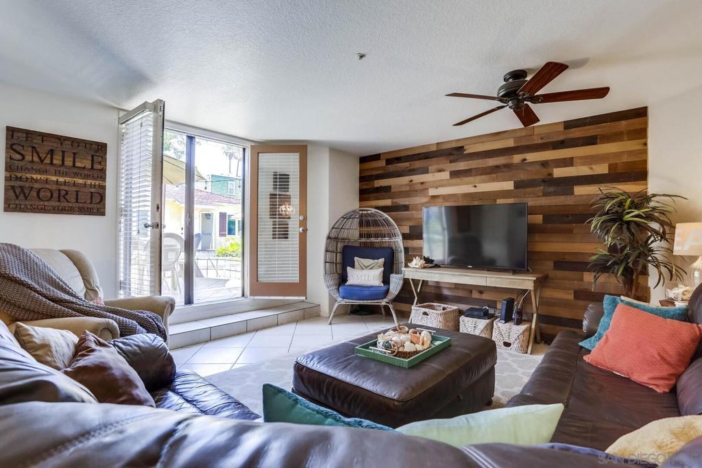 807 Devon Ct