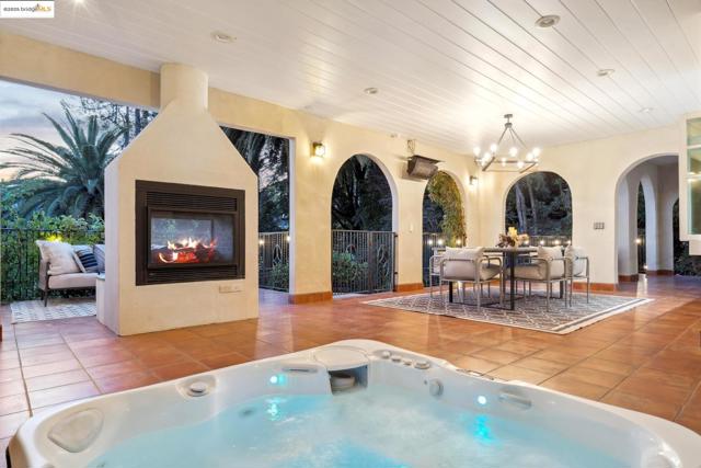 6051 MARGARIDO Dr, Oakland CA: https://media.crmls.org/mediaz/bcc3baa2-af40-4e7d-b9bc-e1baf4cc7253.jpg