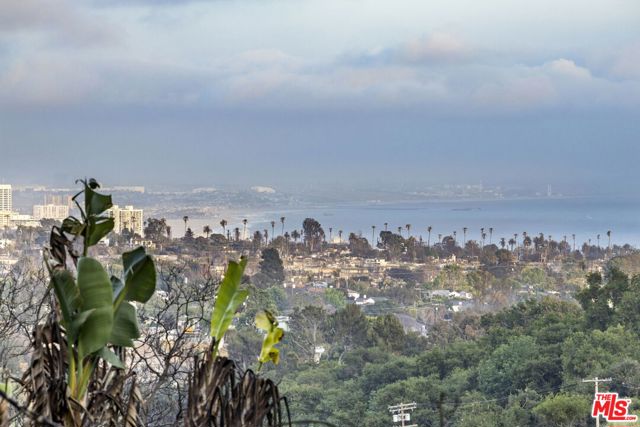 Drew Fenton | 16613 Pequeno Place Pacific Palisades CA | MLS: 7489652 Drew Fenton | 16613 Pequeno Place Pacific Palisades CA | MLS: 7489652