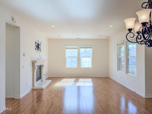 Detail Gallery Image 7 of 36 For 8262 Onyx St, Ventura,  CA 93004 - 2 Beds | 2 Baths