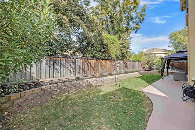 Image 41 of 43 For 1705 Hummingbird Way