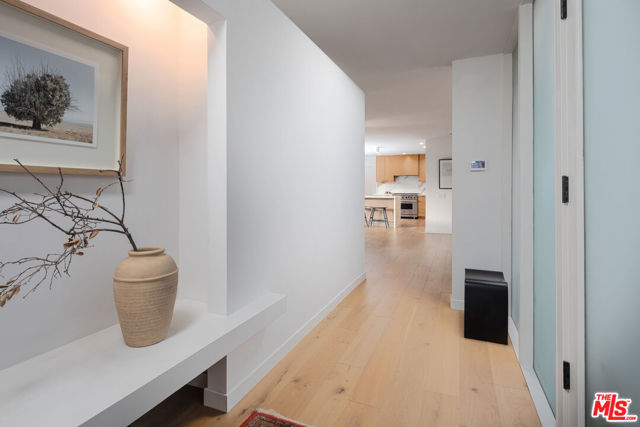 1280 Glen Oaks Boulevard, Pasadena CA: https://media.crmls.org/mediaz/bcc5d51d-d1b5-4f5b-8bbb-a3ded0cbd6be.jpg